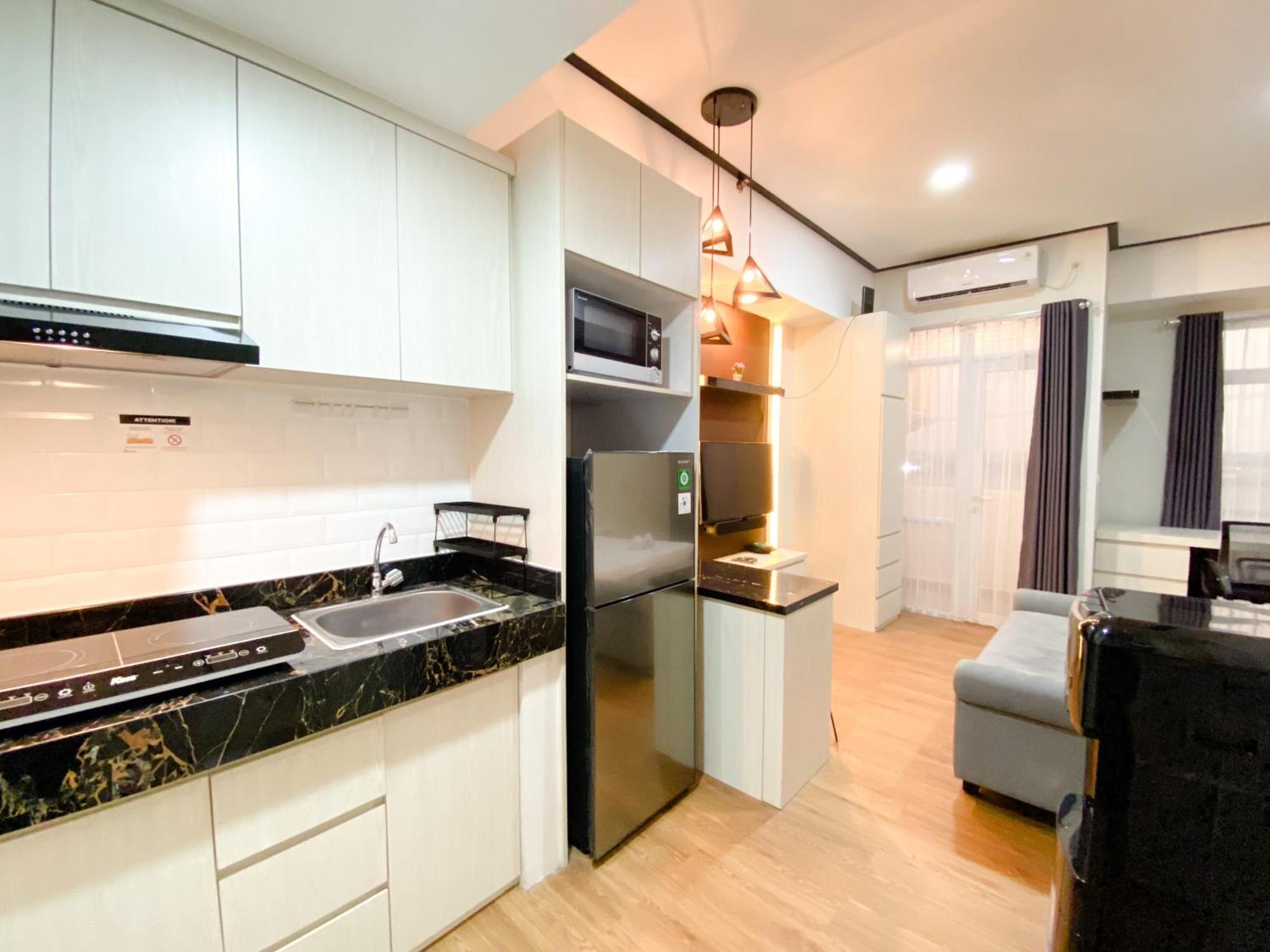 Cozy And Homey Studio At Vasanta Innopark Apartment By Travelio Cikarang Kültér fotó